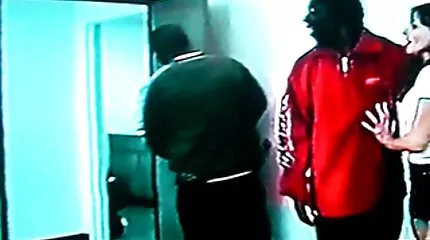 Blonde in rode panty kreeg een dikke lul in haar kap gratis seksfilms kijken