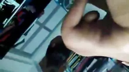 Ik ontmoette een mooie blondine op straat en nam haar gratis seksfilms mee naar huis voor een fuck