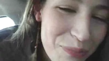 Dude straft Stud stijve spanking op sofa seksfilms kijken