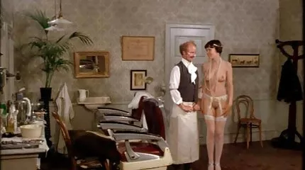 Ebony en haar vriendin neuken elk ander seksfilm lesbisch tongues