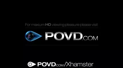 Zwarte staaf duikt in de harige vagina van seksfilm gratis de blanke minnaar