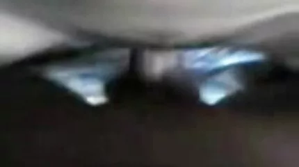 Een jonge vrouw gratis seksfilms in liefde bevredigt een man met haar gaten