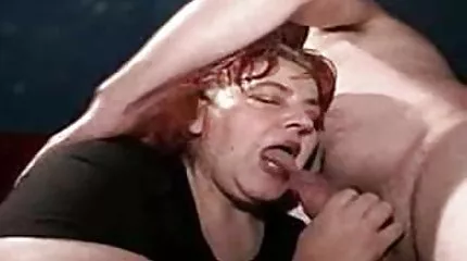 Het seksfilm gratis meisje werd aangevallen door slapeloosheid en ze ging naar de vriend van haar vriend voor een hete fuck