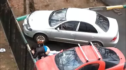 Het gratis seksfilm meisje kleedde zich uit voor het doel en poseerde voor seksuele genoegens