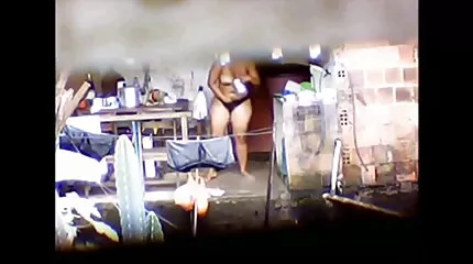 Jong meisje op bed masturberen spleet gratis seksfilms met vibrator