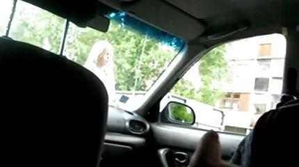 Zakenman huurde appartement voor een hollandse seksfilms trio neuken met liederlijk meisjes