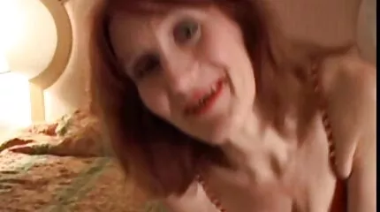 Groepsseks met Blondjes gratis seksfilms met stevige tieten op de bank